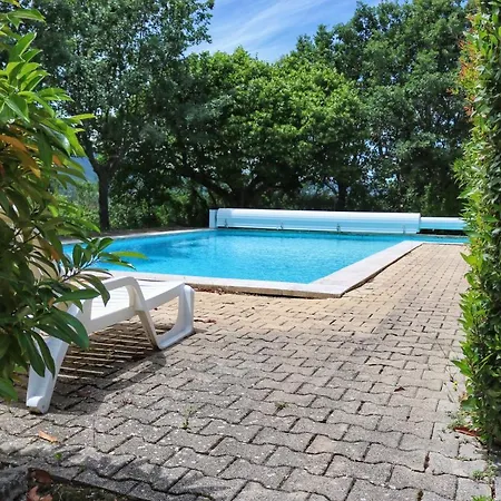 Piscine Face Au Grand Luberon Céreste