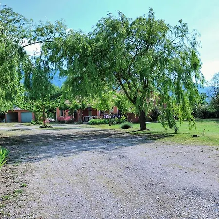 Piscine Face Au Grand Luberon Céreste